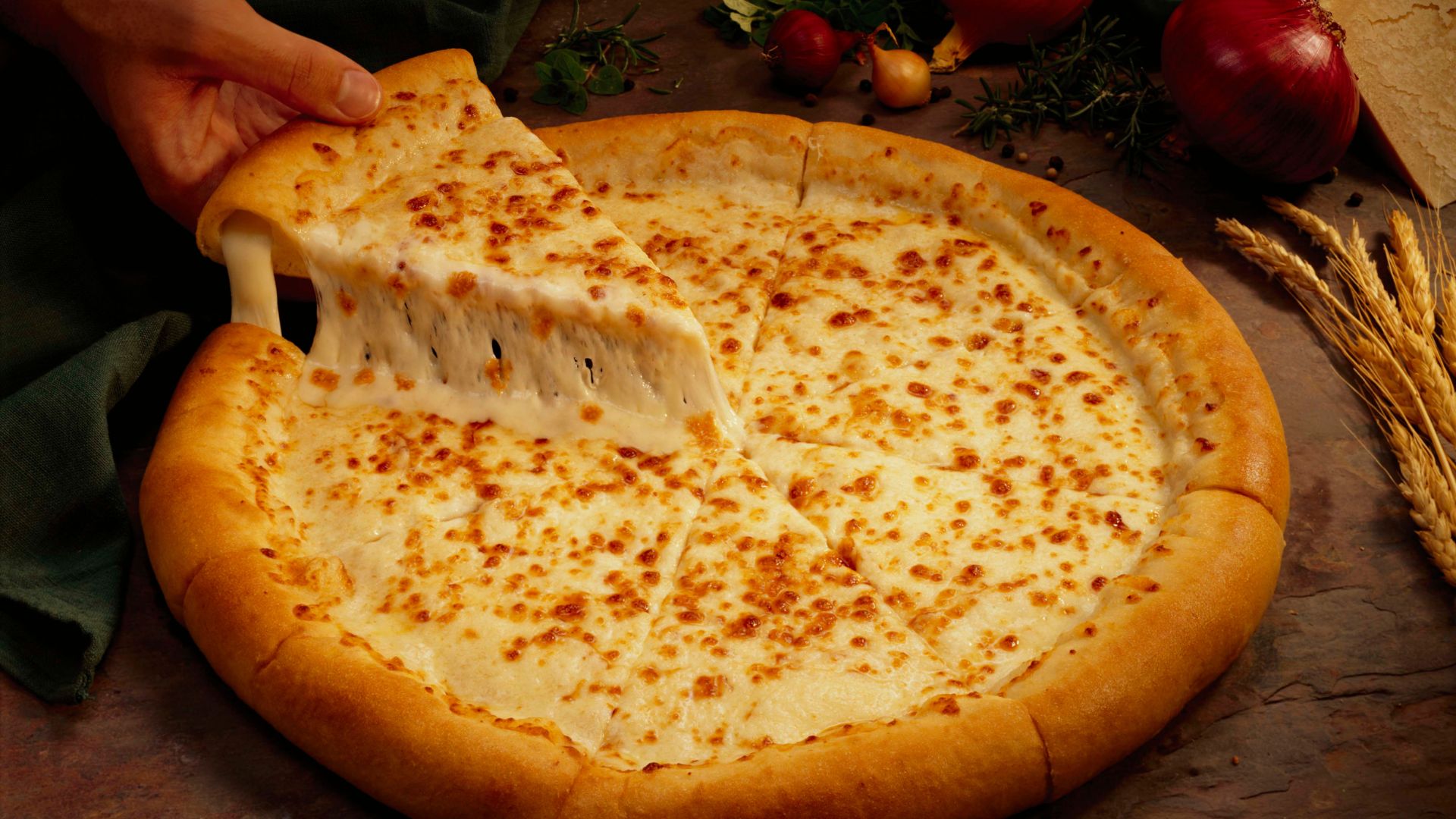 How Many Calories In A Slice Of Cheese Pizza